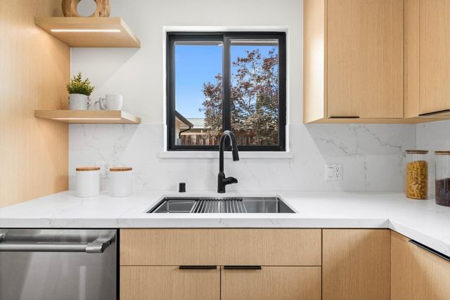 3920 Park Boulevard, Palo Alto, CA 94306