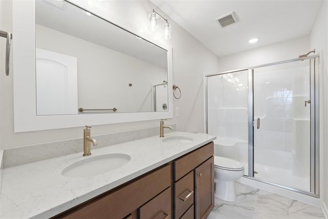 908 Indiana Avenue 11, South Haven, MI 49090