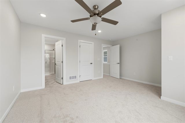 908 Indiana Avenue 11, South Haven, MI 49090