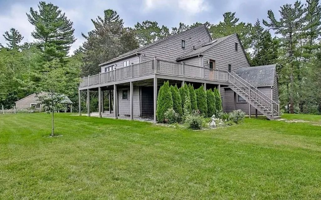 72 Long Hill 2, Bolton, MA 01740