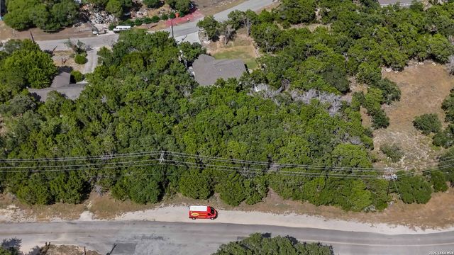 1567 CANYON BND, Canyon Lake, TX 78133