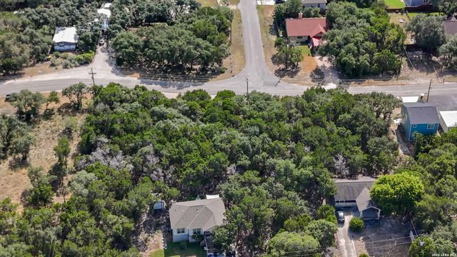 1567 CANYON BND, Canyon Lake, TX 78133