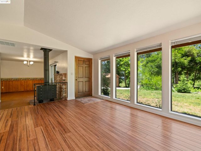 24315 Sugarpine Road, Twain Harte, CA 95383