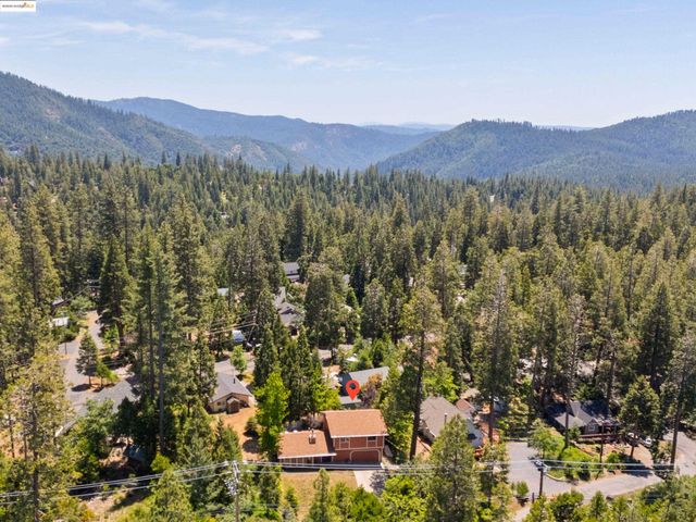 24315 Sugarpine Road, Twain Harte, CA 95383