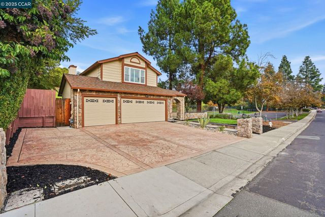 3025 Sunflower Dr, Antioch, CA 94531
