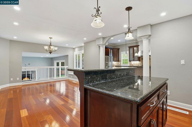 3025 Sunflower Dr, Antioch, CA 94531