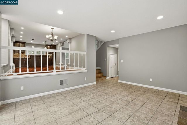 3025 Sunflower Dr, Antioch, CA 94531