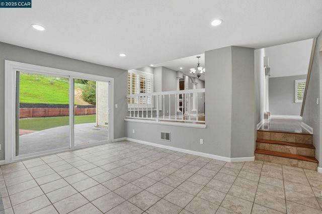 3025 Sunflower Dr, Antioch, CA 94531