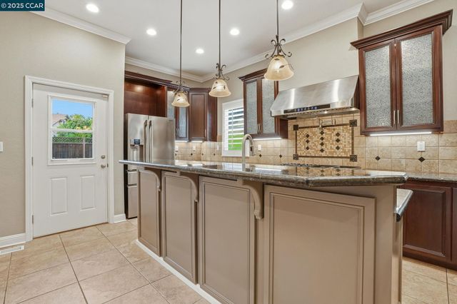 3025 Sunflower Dr, Antioch, CA 94531