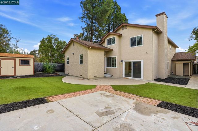 3025 Sunflower Dr, Antioch, CA 94531
