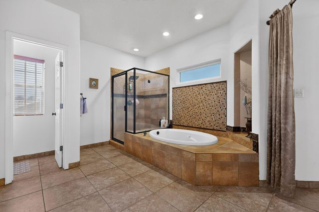 8415 Helen Hardin Street NE, Albuquerque, NM 87122