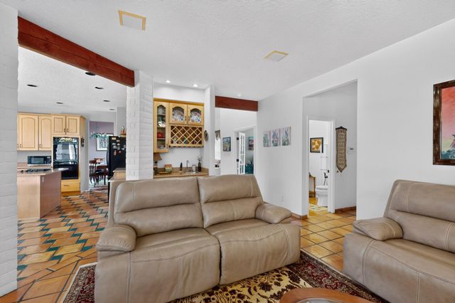 8415 Helen Hardin Street NE, Albuquerque, NM 87122
