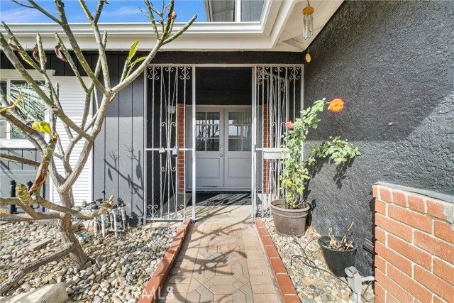 1879 E Cyrene, Carson, CA 90746