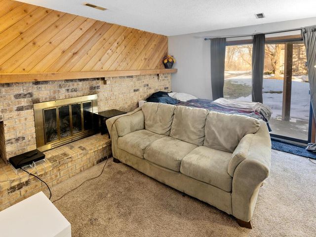 11553 Carriage Court, Eden Prairie, MN 55344