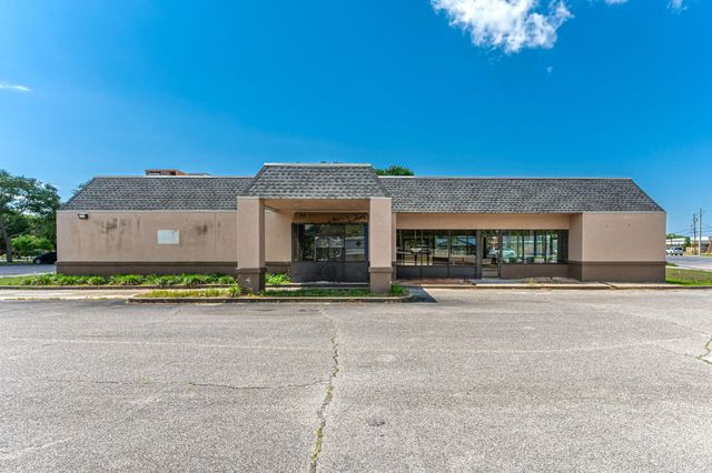 1281 Eglin Parkway, Shalimar, FL 32579