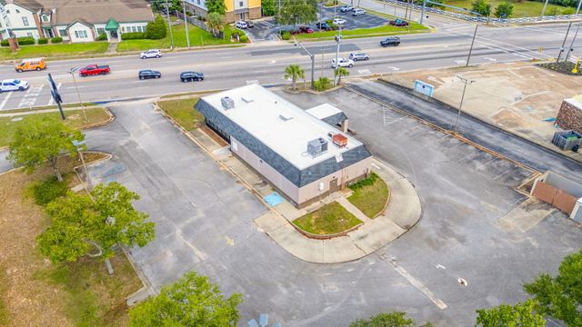 1281 Eglin Parkway, Shalimar, FL 32579