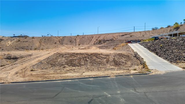 3868 Rising Sun Road, Bullhead City, AZ 86442