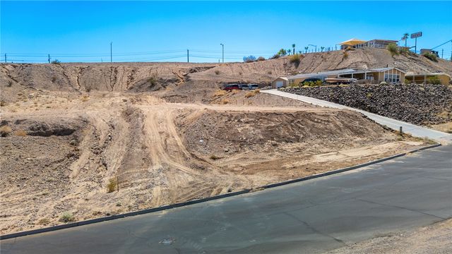 3868 Rising Sun Road, Bullhead City, AZ 86442