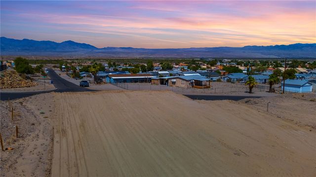 3868 Rising Sun Road, Bullhead City, AZ 86442
