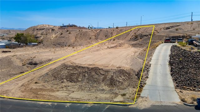 3868 Rising Sun Road, Bullhead City, AZ 86442