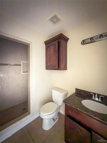 1332 Royal Palm Street, Alamo, TX 78516
