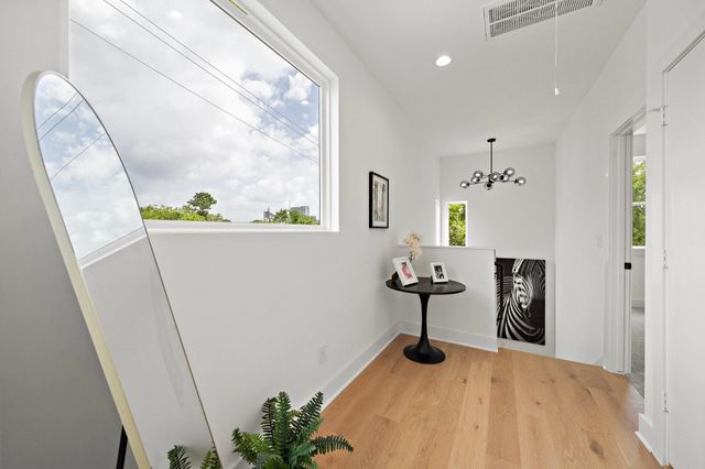 4211 Crawford Street, Houston, TX 77004