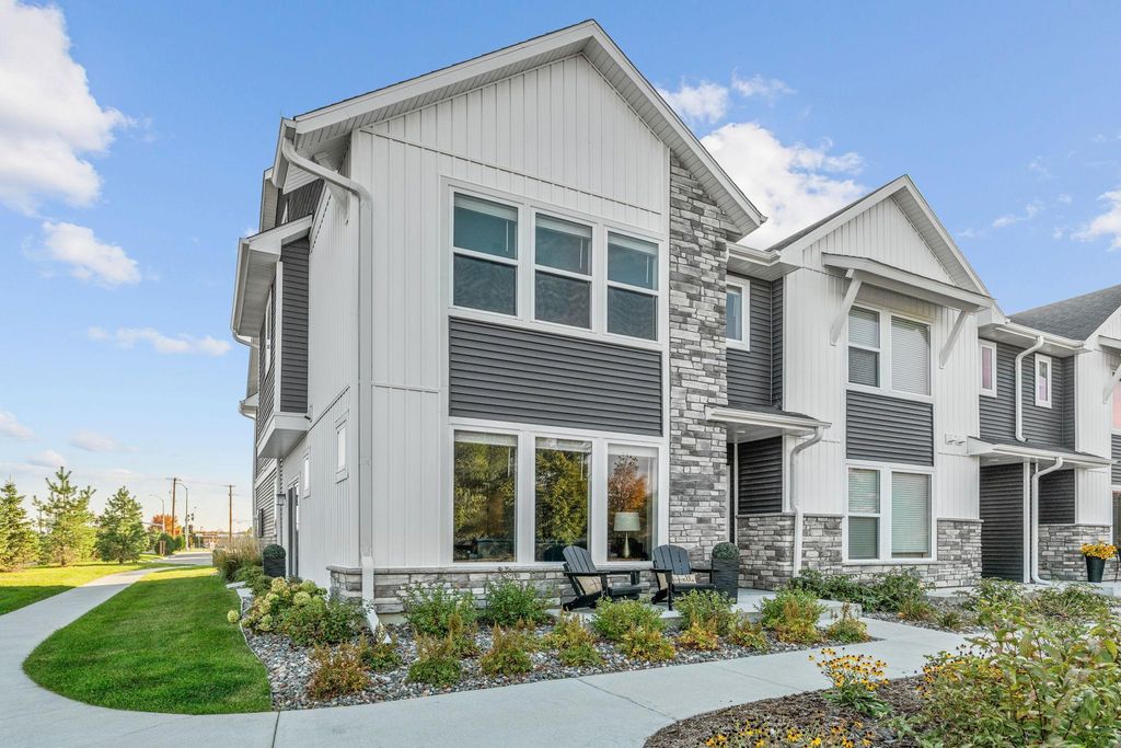 2400 N Blossom Circle, Orono, MN 55356