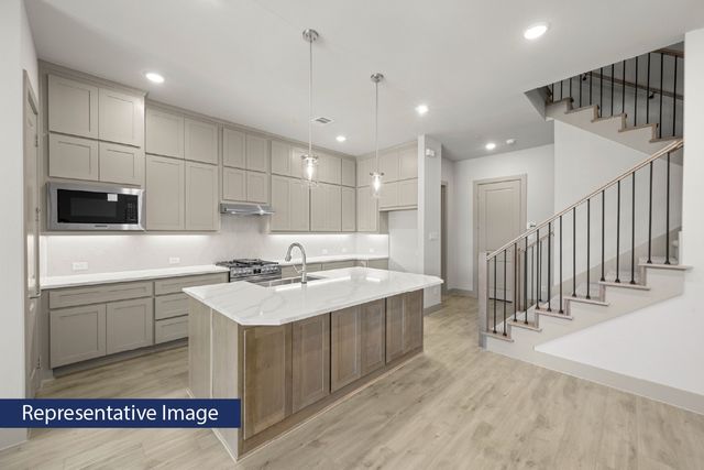 12736 Rutland Drive, Farmers Branch, TX 75234