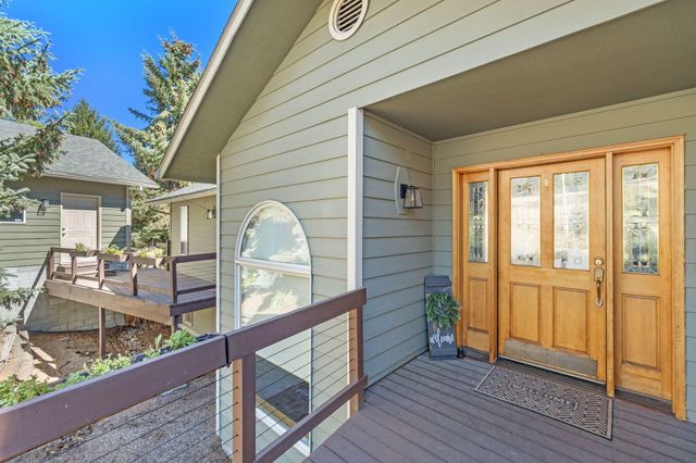 99 Ridgecrest Drive, Klamath Falls, OR 97601