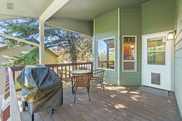 99 Ridgecrest Drive, Klamath Falls, OR 97601