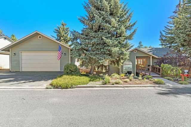 99 Ridgecrest Drive, Klamath Falls, OR 97601