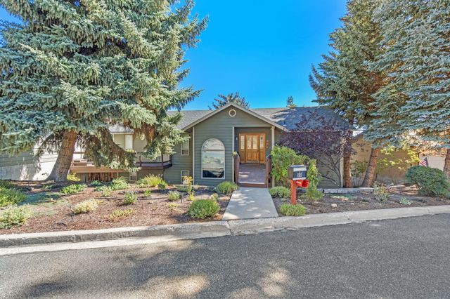 99 Ridgecrest Drive, Klamath Falls, OR 97601