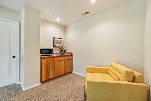 99 Ridgecrest Drive, Klamath Falls, OR 97601