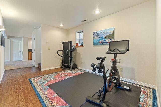 99 Ridgecrest Drive, Klamath Falls, OR 97601