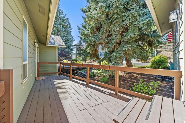 99 Ridgecrest Drive, Klamath Falls, OR 97601