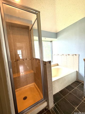 2812 Hidden Grove Ln, Schertz, TX 78154