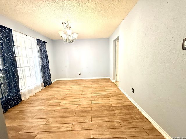 2812 Hidden Grove Ln, Schertz, TX 78154