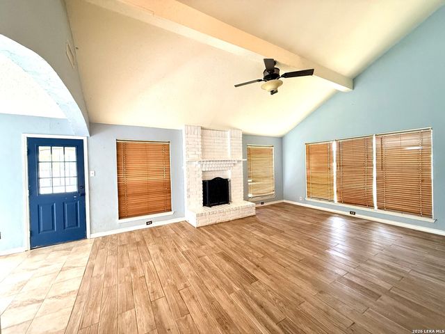 2812 Hidden Grove Ln, Schertz, TX 78154