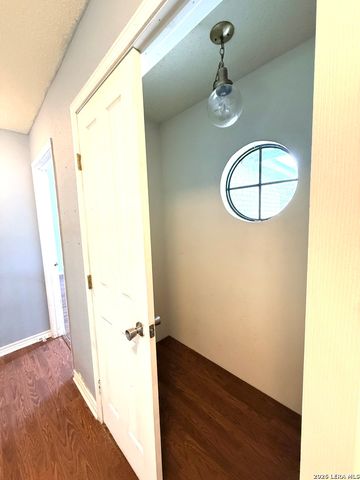 2812 Hidden Grove Ln, Schertz, TX 78154
