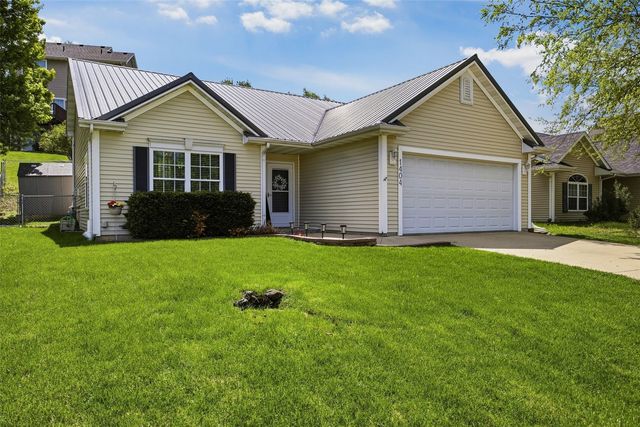1404 Woolridge Drive, Coralville, IA 52241