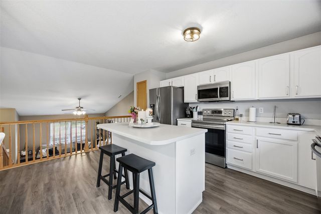 1404 Woolridge Drive, Coralville, IA 52241