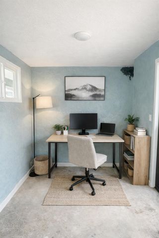 2377 Glacier Dr, Rocklin, CA 95677