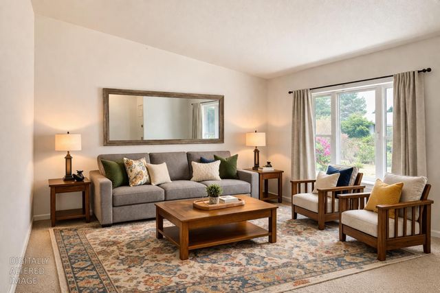 2377 Glacier Dr, Rocklin, CA 95677