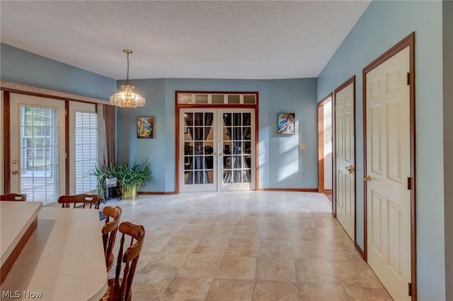 6506 Forestwood Street NW, Canton, OH 44718