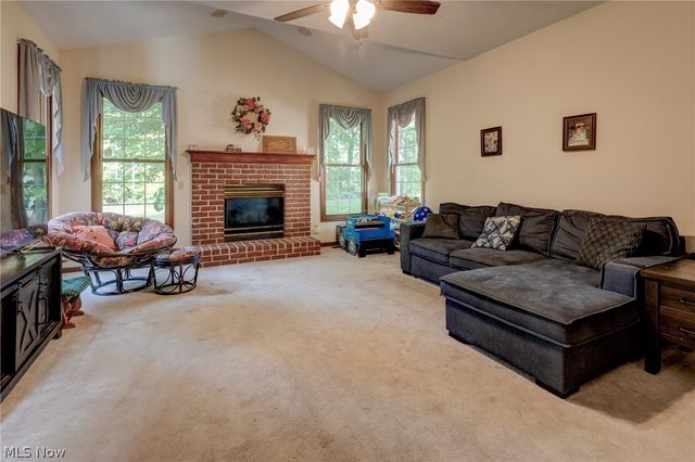 6506 Forestwood Street NW, Canton, OH 44718