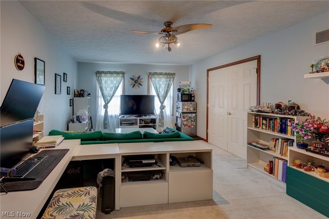 6506 Forestwood Street NW, Canton, OH 44718