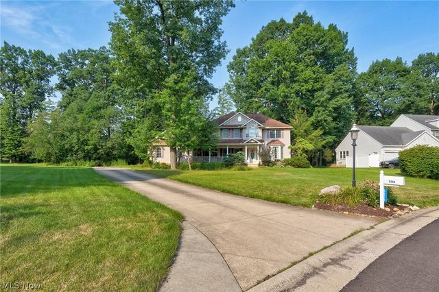 6506 Forestwood Street NW, Canton, OH 44718