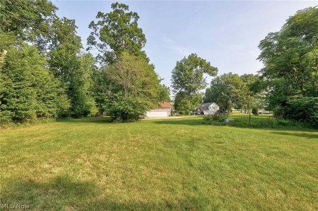 6506 Forestwood Street NW, Canton, OH 44718