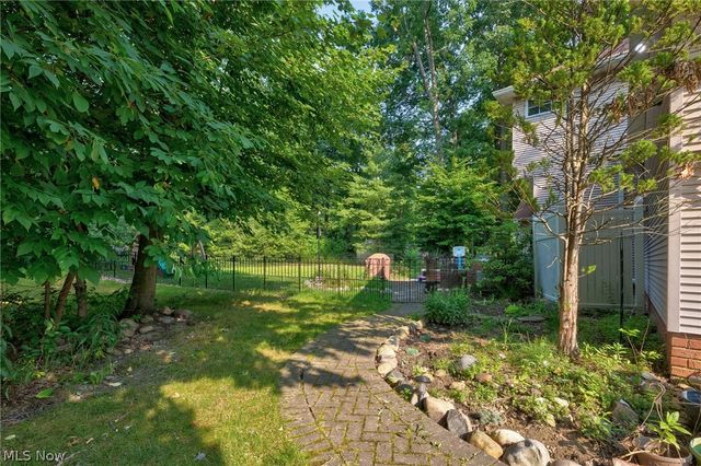 6506 Forestwood Street NW, Canton, OH 44718