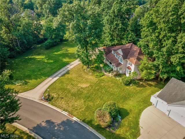 6506 Forestwood Street NW, Canton, OH 44718